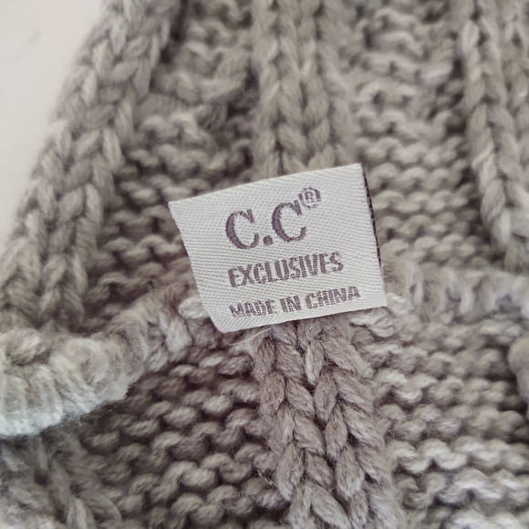 Cc | Knit Infinity Scarf - Picture 2 of 5